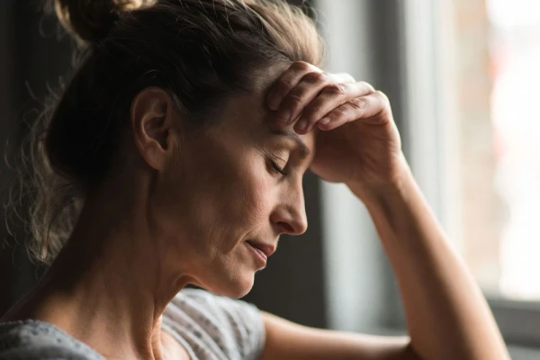 Menopauza a potliwość – jak zmniejszyć uciążliwe uderzenia gorąca?