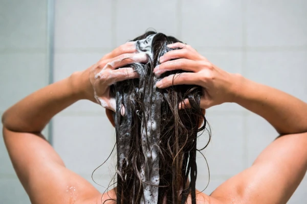 Najlepsze szampony do włosów farbowanych – ranking 2026